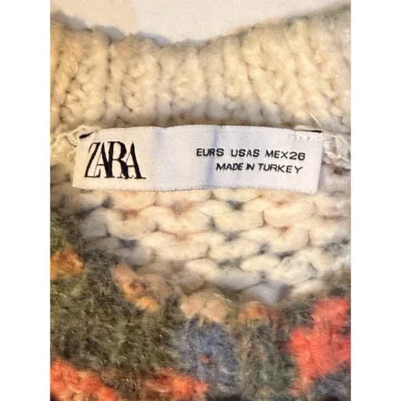 Zara Women's Floral Wool Blend Knit Cropped Sweater Small Granny Flowers - Picture 4 of 7